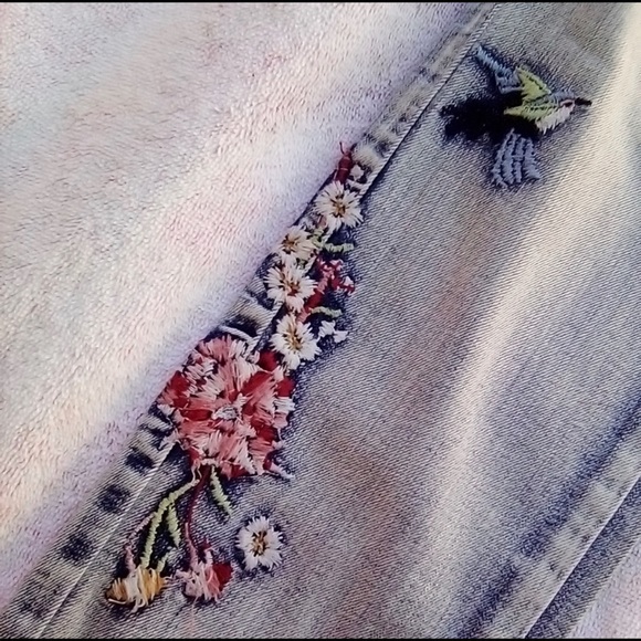 Rocks & Indigo Embroidered Crop Jeans 27 - Picture 11 of 13